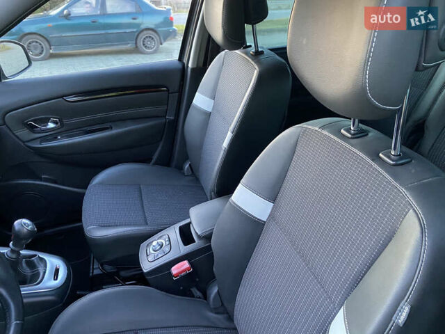 Серый Рено Сценик, объемом двигателя 1.46 л и пробегом 195 тыс. км за 8999 $, фото 12 на Automoto.ua