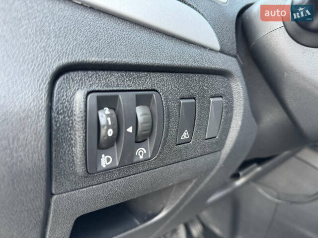 Серый Рено Сценик, объемом двигателя 1.5 л и пробегом 220 тыс. км за 7900 $, фото 28 на Automoto.ua