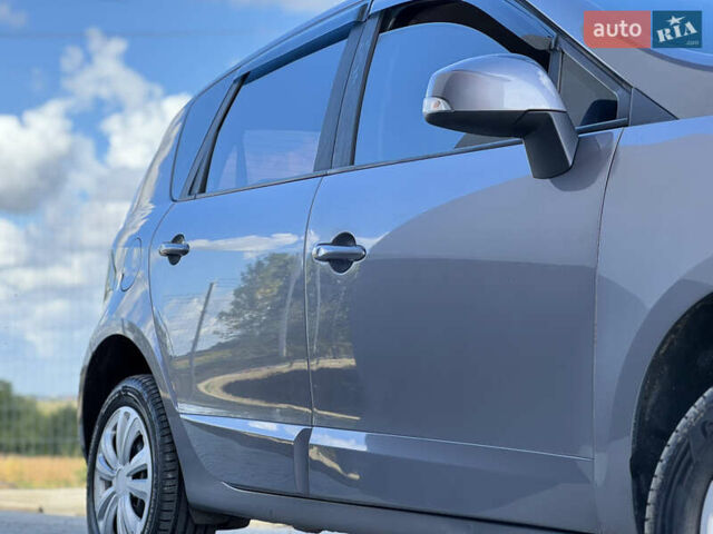 Серый Рено Сценик, объемом двигателя 1.5 л и пробегом 220 тыс. км за 7900 $, фото 4 на Automoto.ua