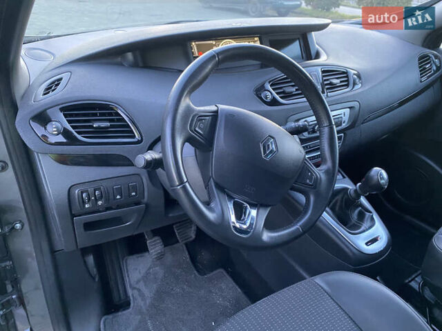 Серый Рено Сценик, объемом двигателя 1.46 л и пробегом 195 тыс. км за 8999 $, фото 13 на Automoto.ua