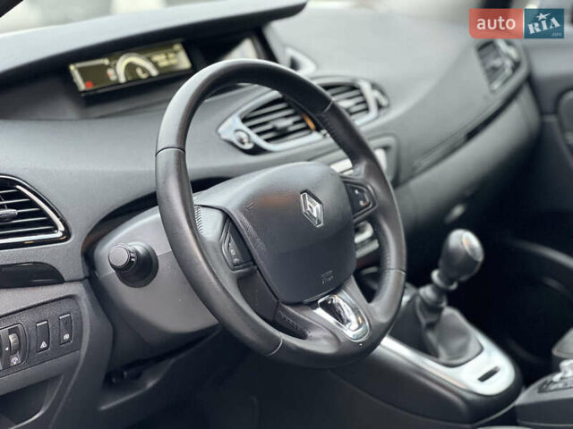 Серый Рено Сценик, объемом двигателя 1.5 л и пробегом 178 тыс. км за 10200 $, фото 28 на Automoto.ua