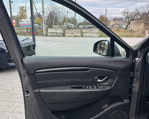 Серый Рено Сценик, объемом двигателя 1.5 л и пробегом 178 тыс. км за 10200 $, фото 45 на Automoto.ua