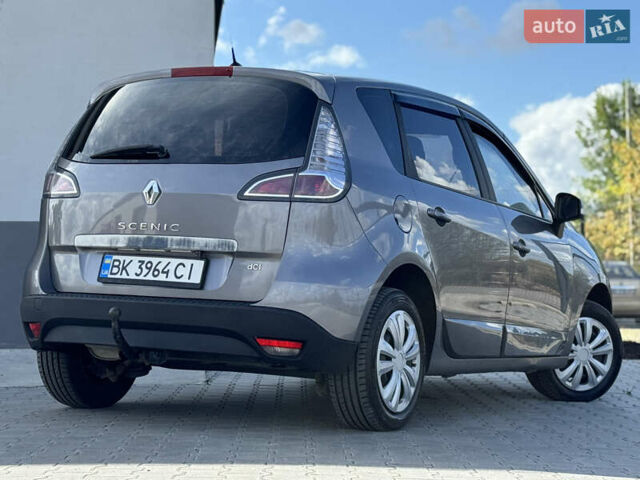 Серый Рено Сценик, объемом двигателя 1.5 л и пробегом 220 тыс. км за 7900 $, фото 12 на Automoto.ua