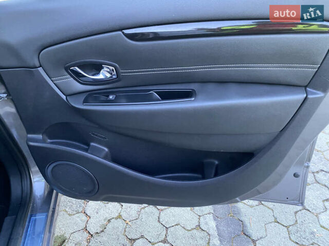 Серый Рено Сценик, объемом двигателя 1.46 л и пробегом 195 тыс. км за 8999 $, фото 36 на Automoto.ua