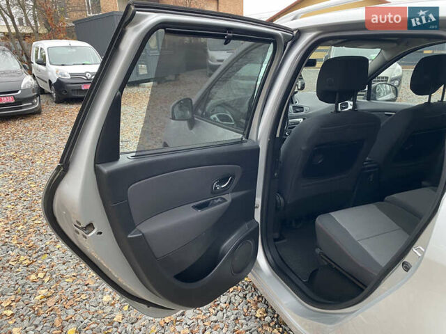 Серый Рено Сценик, объемом двигателя 1.5 л и пробегом 273 тыс. км за 7699 $, фото 20 на Automoto.ua