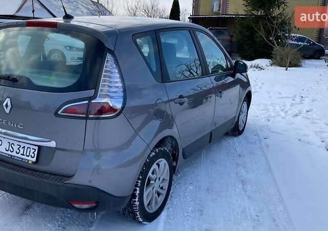 Сірий Рено Сценік, об'ємом двигуна 1.6 л та пробігом 160 тис. км за 9300 $, фото 8 на Automoto.ua