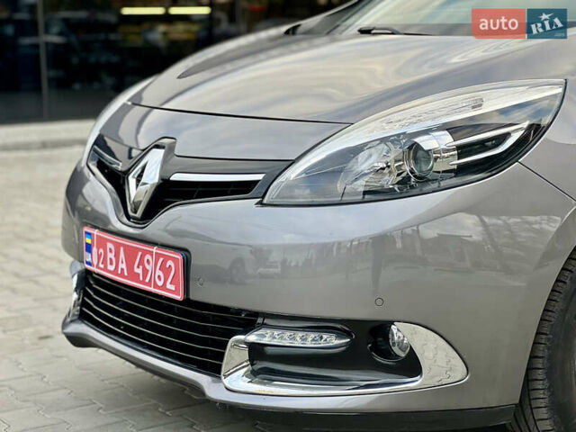 Серый Рено Сценик, объемом двигателя 1.5 л и пробегом 178 тыс. км за 10200 $, фото 12 на Automoto.ua