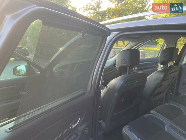 Серый Рено Сценик, объемом двигателя 1.5 л и пробегом 260 тыс. км за 11250 $, фото 16 на Automoto.ua