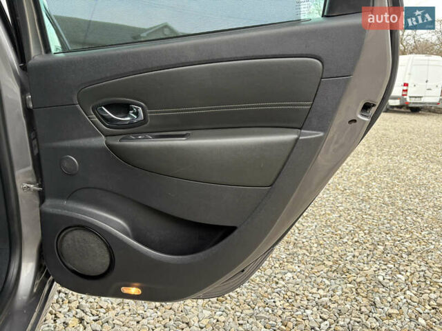 Серый Рено Сценик, объемом двигателя 1.5 л и пробегом 230 тыс. км за 8999 $, фото 22 на Automoto.ua