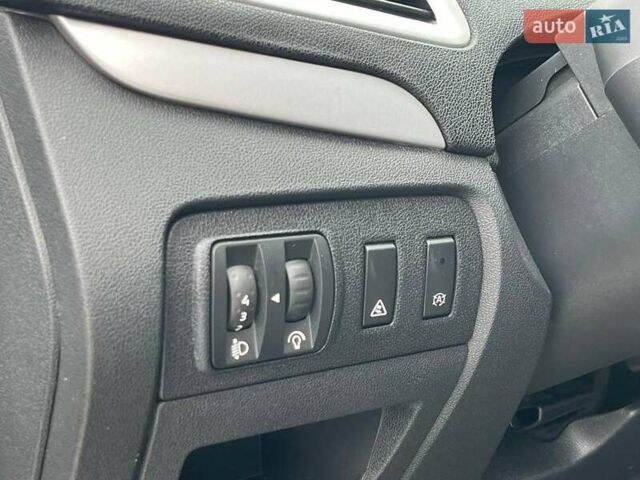 Серый Рено Сценик, объемом двигателя 1.5 л и пробегом 271 тыс. км за 8990 $, фото 36 на Automoto.ua