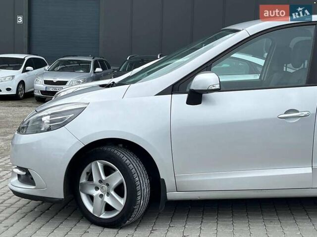 Серый Рено Сценик, объемом двигателя 1.5 л и пробегом 271 тыс. км за 8990 $, фото 3 на Automoto.ua