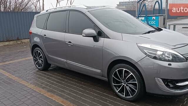 Серый Рено Сценик, объемом двигателя 1.46 л и пробегом 369 тыс. км за 10000 $, фото 7 на Automoto.ua