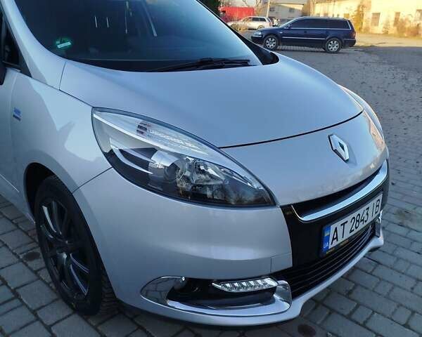Сірий Рено Сценік, об'ємом двигуна 1.2 л та пробігом 157 тис. км за 7999 $, фото 7 на Automoto.ua