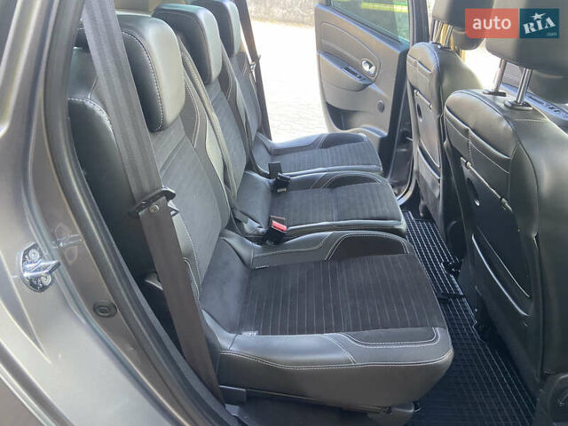 Серый Рено Сценик, объемом двигателя 1.5 л и пробегом 260 тыс. км за 11250 $, фото 5 на Automoto.ua