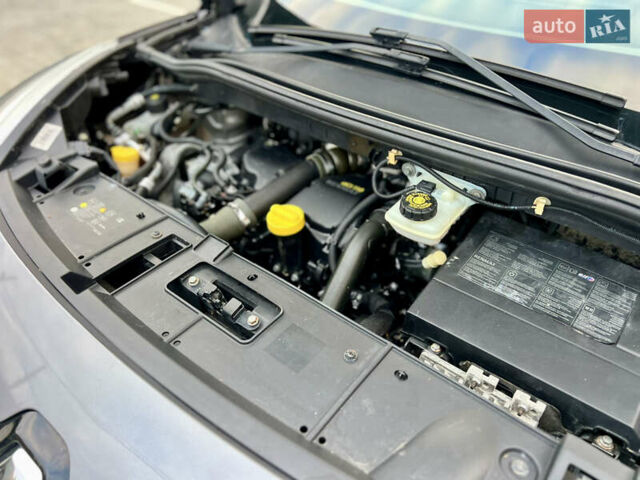 Серый Рено Сценик, объемом двигателя 1.5 л и пробегом 178 тыс. км за 10200 $, фото 53 на Automoto.ua