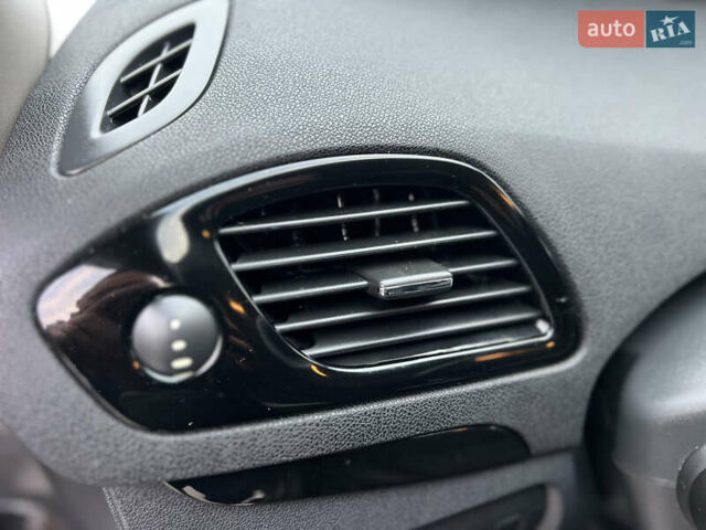 Серый Рено Сценик, объемом двигателя 1.5 л и пробегом 178 тыс. км за 10200 $, фото 31 на Automoto.ua