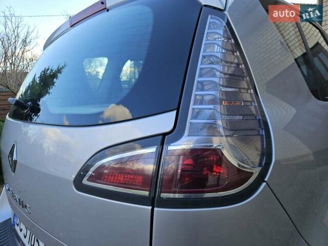 Серый Рено Сценик, объемом двигателя 1.2 л и пробегом 165 тыс. км за 6500 $, фото 5 на Automoto.ua