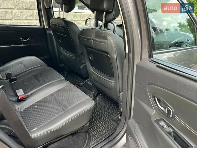 Серый Рено Сценик, объемом двигателя 1.5 л и пробегом 187 тыс. км за 8600 $, фото 11 на Automoto.ua