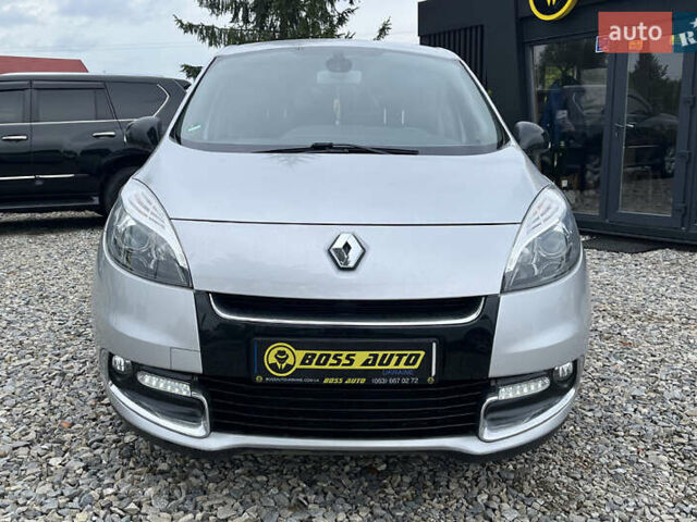 Сірий Рено Сценік, об'ємом двигуна 1.2 л та пробігом 157 тис. км за 8400 $, фото 3 на Automoto.ua