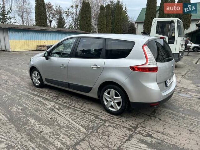 Сірий Рено Сценік, об'ємом двигуна 1.6 л та пробігом 254 тис. км за 8300 $, фото 14 на Automoto.ua