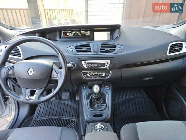 Серый Рено Сценик, объемом двигателя 1.2 л и пробегом 165 тыс. км за 6500 $, фото 16 на Automoto.ua