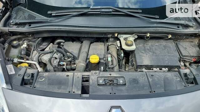 Сірий Рено Сценік, об'ємом двигуна 1.5 л та пробігом 205 тис. км за 8100 $, фото 39 на Automoto.ua