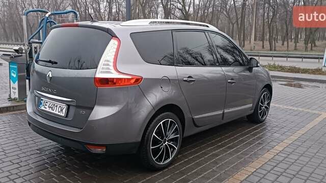 Серый Рено Сценик, объемом двигателя 1.46 л и пробегом 369 тыс. км за 10000 $, фото 5 на Automoto.ua