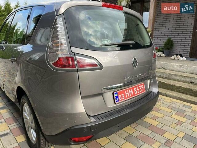 Серый Рено Сценик, объемом двигателя 1.5 л и пробегом 187 тыс. км за 8700 $, фото 4 на Automoto.ua