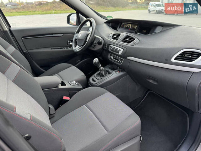 Серый Рено Сценик, объемом двигателя 1.5 л и пробегом 203 тыс. км за 9950 $, фото 31 на Automoto.ua