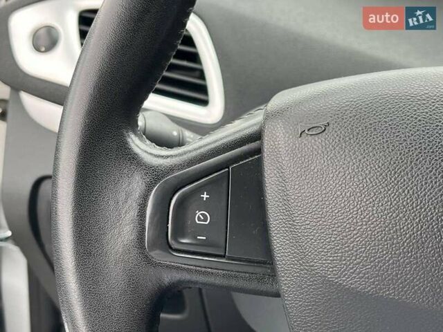 Серый Рено Сценик, объемом двигателя 1.5 л и пробегом 271 тыс. км за 8990 $, фото 30 на Automoto.ua