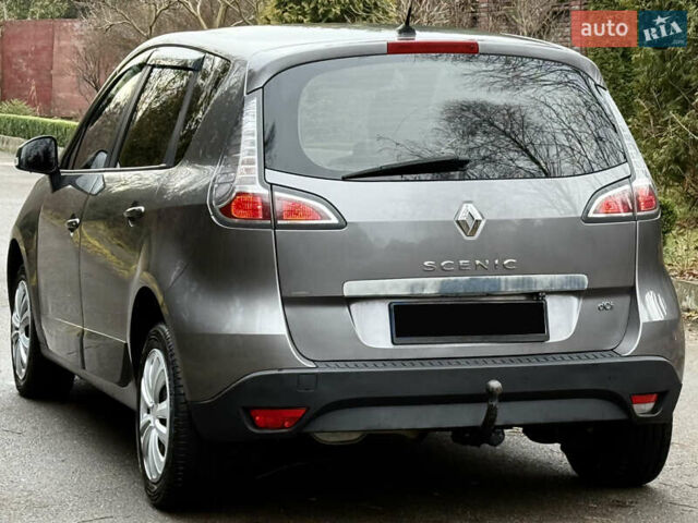 Серый Рено Сценик, объемом двигателя 1.5 л и пробегом 217 тыс. км за 7450 $, фото 9 на Automoto.ua