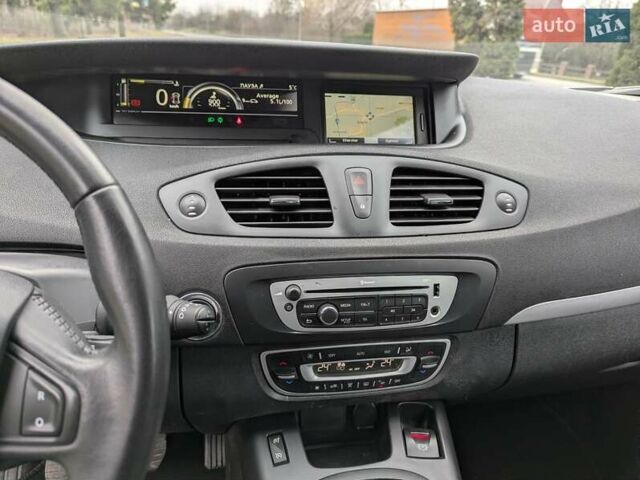 Сірий Рено Сценік, об'ємом двигуна 1.46 л та пробігом 237 тис. км за 8950 $, фото 21 на Automoto.ua