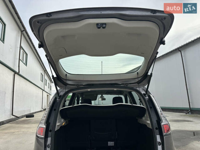 Сірий Рено Сценік, об'ємом двигуна 1.5 л та пробігом 181 тис. км за 9800 $, фото 49 на Automoto.ua