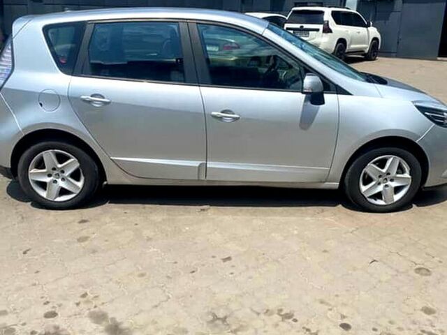 Серый Рено Сценик, объемом двигателя 1.5 л и пробегом 219 тыс. км за 7200 $, фото 1 на Automoto.ua