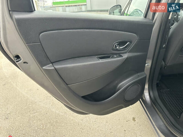 Сірий Рено Сценік, об'ємом двигуна 1.5 л та пробігом 181 тис. км за 9800 $, фото 45 на Automoto.ua