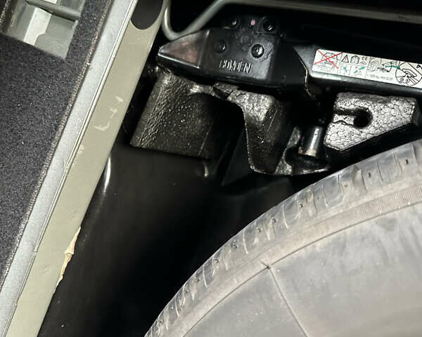 Сірий Рено Сценік, об'ємом двигуна 1.5 л та пробігом 181 тис. км за 9800 $, фото 53 на Automoto.ua