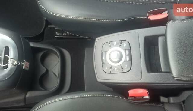 Рено Сценік 2014 у Дубно на Automoto.ua Сірий Рено Сценік, об'ємом двигуна 1.6 л та пробігом 264 тис. км за 8950 $, фото 26 на Automoto.ua