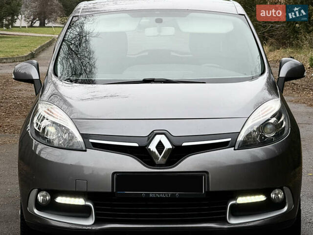 Серый Рено Сценик, объемом двигателя 1.5 л и пробегом 217 тыс. км за 7450 $, фото 3 на Automoto.ua