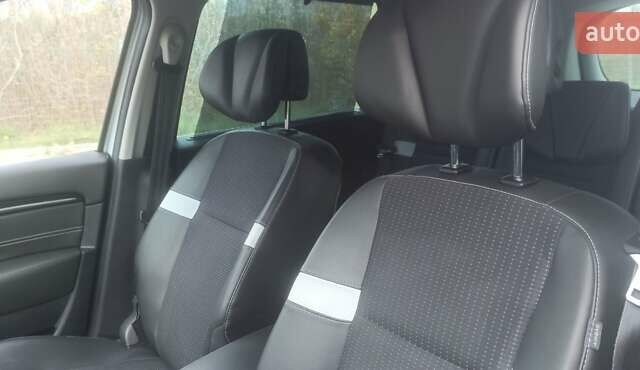 Рено Сценік 2014 у Дубно на Automoto.ua Сірий Рено Сценік, об'ємом двигуна 1.6 л та пробігом 264 тис. км за 8950 $, фото 28 на Automoto.ua