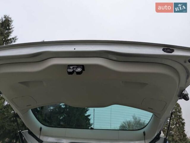 Сірий Рено Сценік, об'ємом двигуна 1.46 л та пробігом 237 тис. км за 8950 $, фото 32 на Automoto.ua