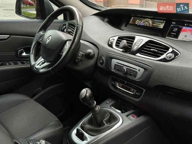 Серый Рено Сценик, объемом двигателя 1.5 л и пробегом 172 тыс. км за 10600 $, фото 23 на Automoto.ua