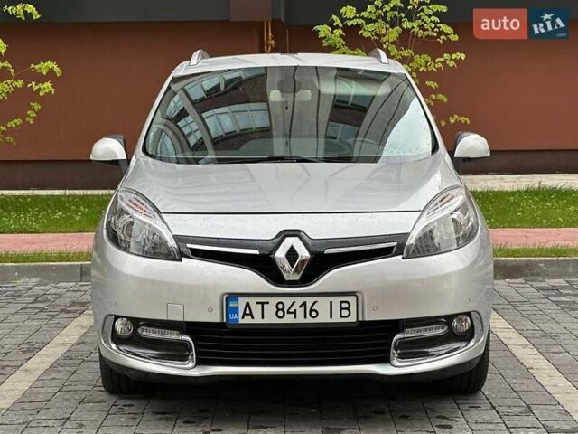 Серый Рено Сценик, объемом двигателя 1.5 л и пробегом 172 тыс. км за 10600 $, фото 1 на Automoto.ua