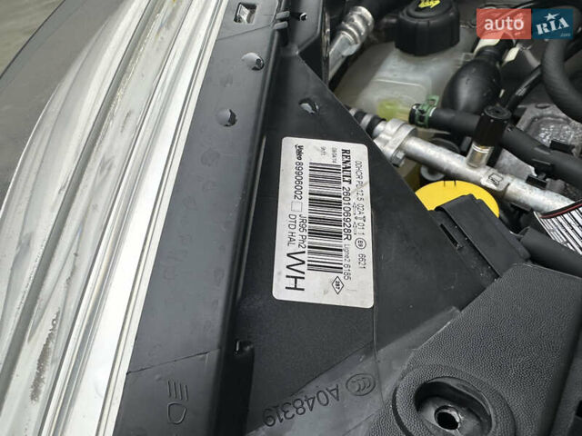 Сірий Рено Сценік, об'ємом двигуна 1.5 л та пробігом 181 тис. км за 9800 $, фото 69 на Automoto.ua