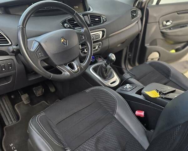 Серый Рено Сценик, объемом двигателя 1.5 л и пробегом 272 тыс. км за 9355 $, фото 12 на Automoto.ua