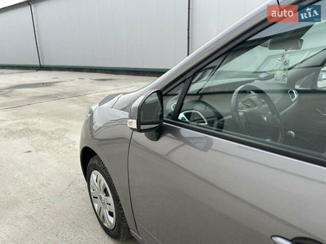 Сірий Рено Сценік, об'ємом двигуна 1.5 л та пробігом 181 тис. км за 9800 $, фото 9 на Automoto.ua