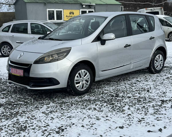 Сірий Рено Сценік, об'ємом двигуна 1.5 л та пробігом 246 тис. км за 7600 $, фото 2 на Automoto.ua