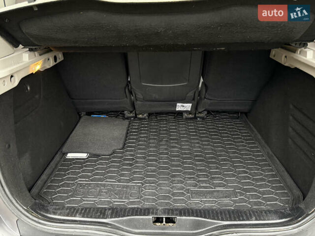 Серый Рено Сценик, объемом двигателя 1.5 л и пробегом 217 тыс. км за 7450 $, фото 41 на Automoto.ua