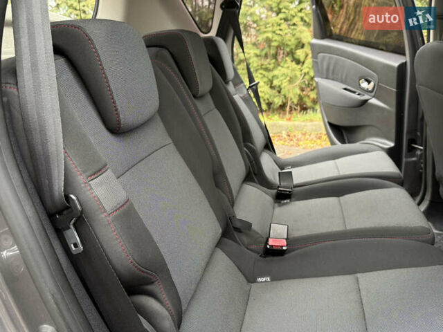 Серый Рено Сценик, объемом двигателя 1.5 л и пробегом 217 тыс. км за 7450 $, фото 37 на Automoto.ua