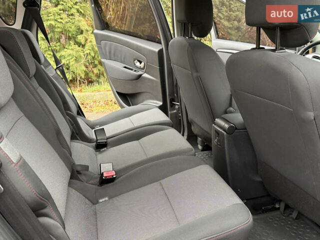 Серый Рено Сценик, объемом двигателя 1.5 л и пробегом 217 тыс. км за 7450 $, фото 36 на Automoto.ua