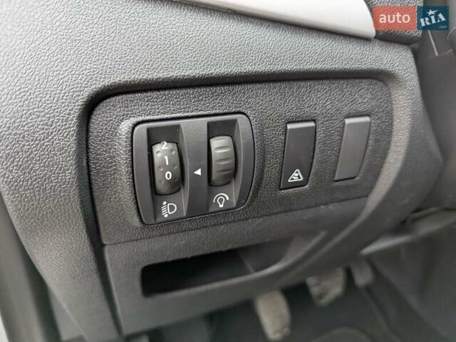 Сірий Рено Сценік, об'ємом двигуна 1.46 л та пробігом 237 тис. км за 8950 $, фото 15 на Automoto.ua